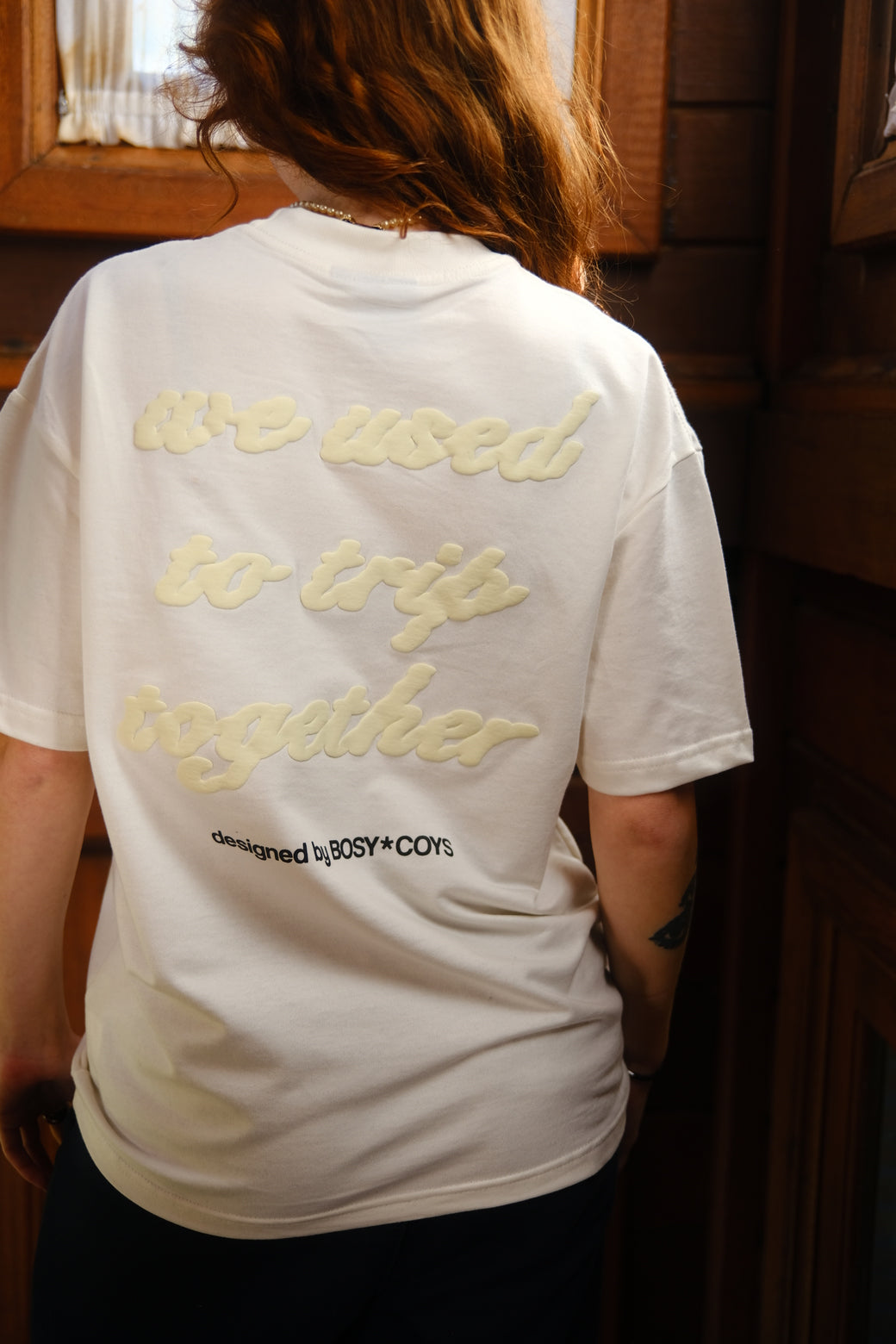 WUTTT - CAMISETA OFF WHITE