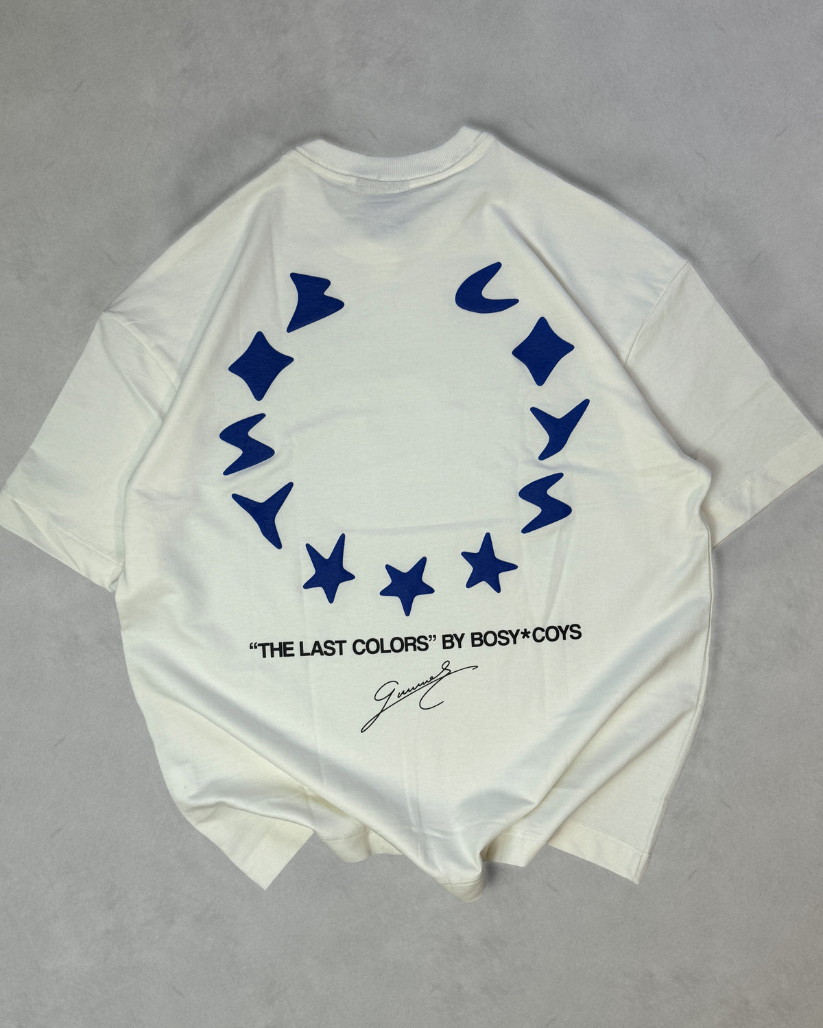 CIRCLE - CAMISETA OFF WHITE - COSTAS (FOTO)