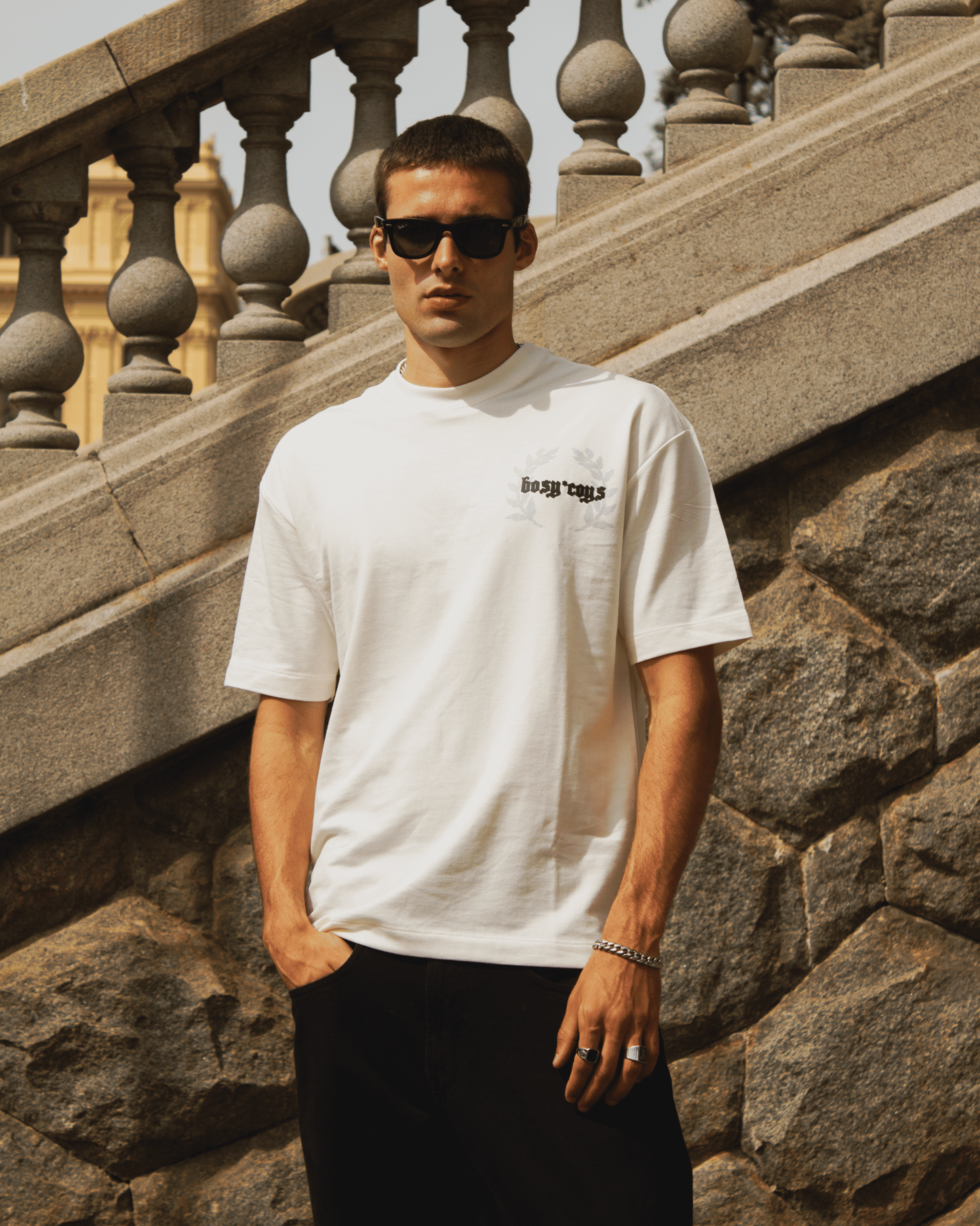 NOT A KEEPER - CAMISETA OFF WHITE