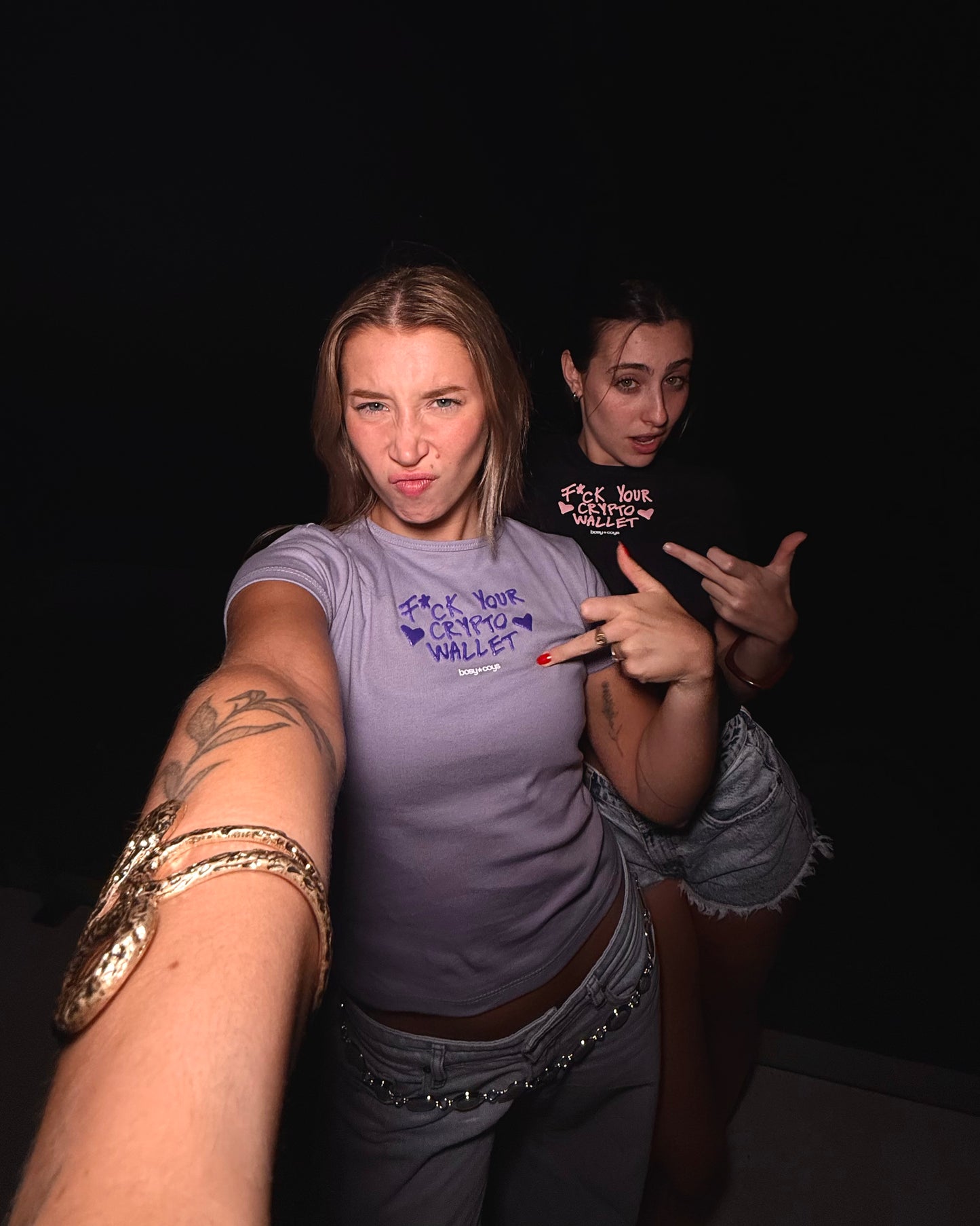 F*CK CRYPTO - BABY TEE LILÁS