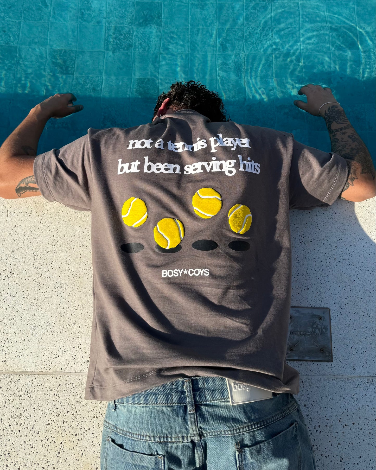 NOT A TENNIS PLAYER - CAMISETA MAGNETO