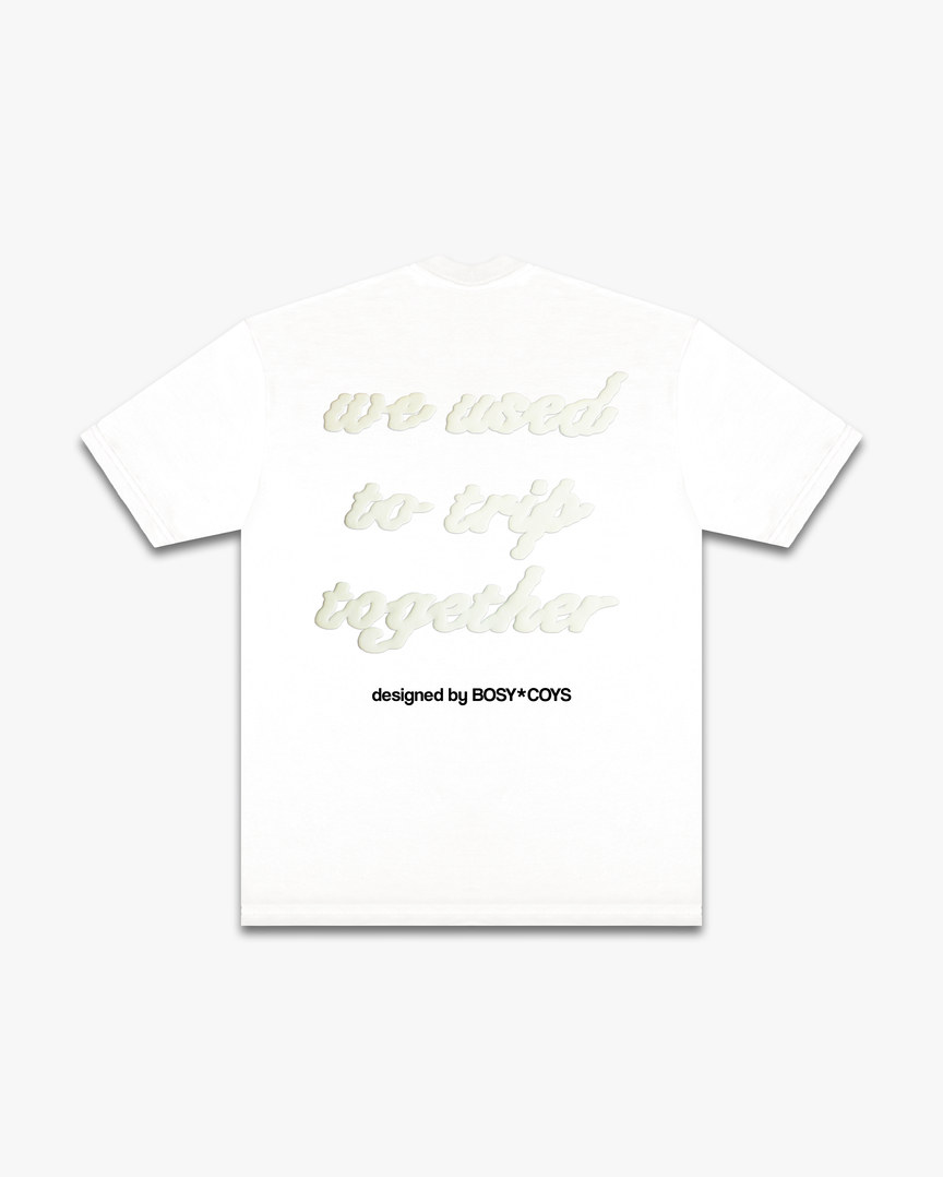WUTTT - CAMISETA OFF WHITE